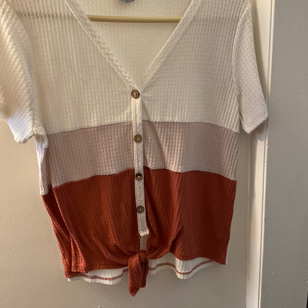 TIE FRONT TOP